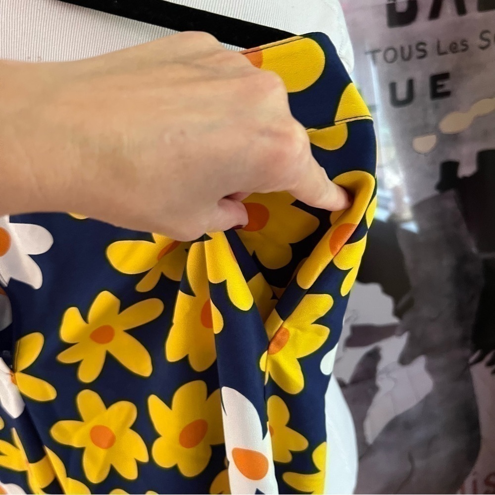 Modcloth: Navy, Yellow, Orange and White Daisy Classic Calls Back Wide-Leg Pants - Picture 4 of 13